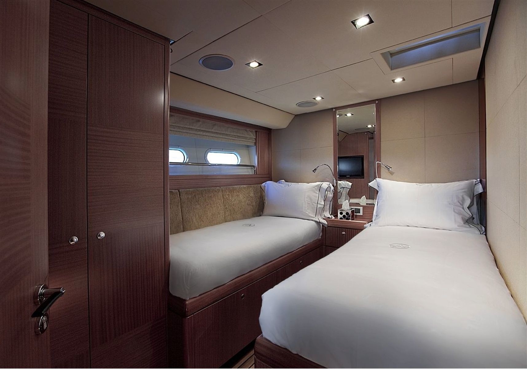 2 person yacht charter